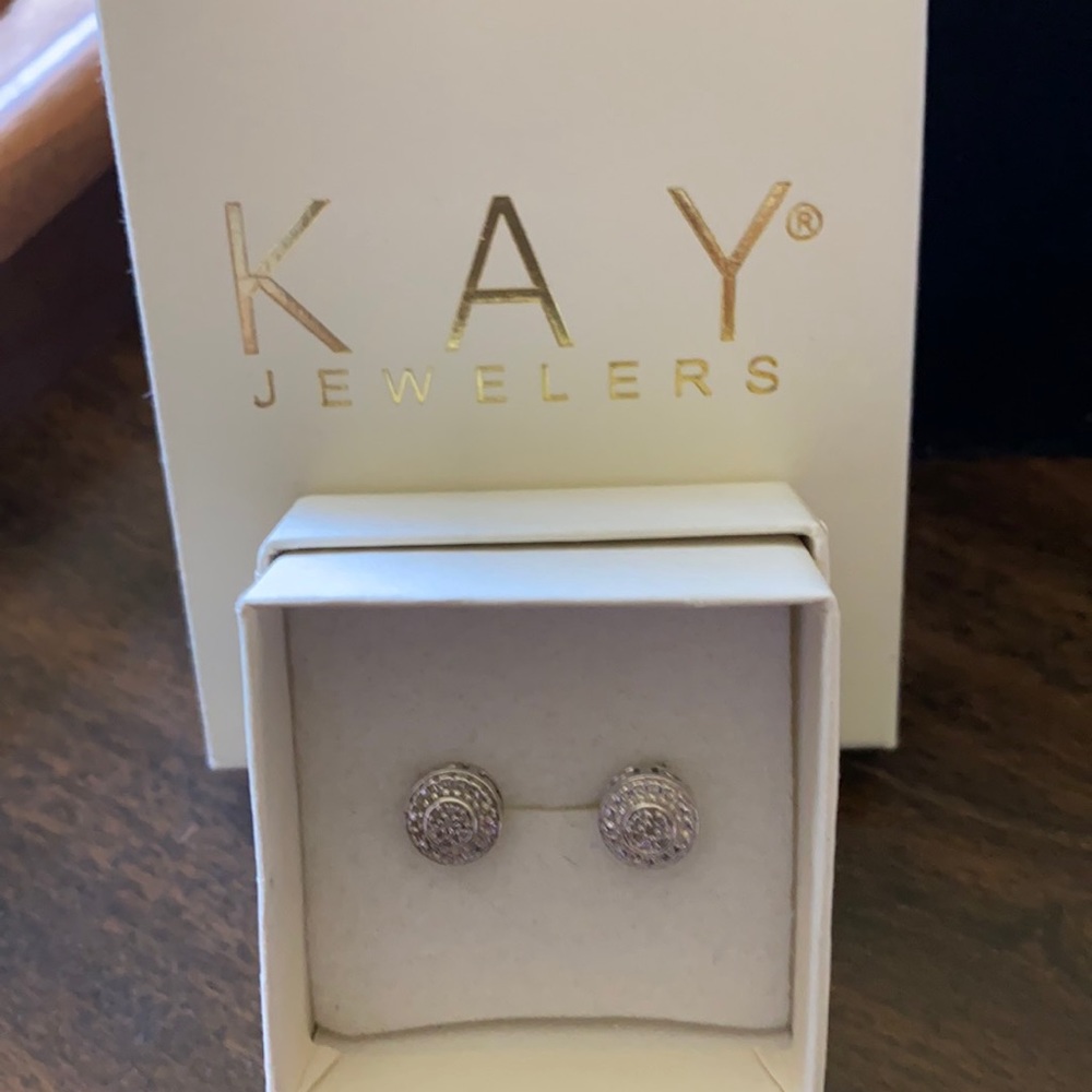 🌹New Diamond Pierced Earrings in Sterling Silver - Picture 2 of 5